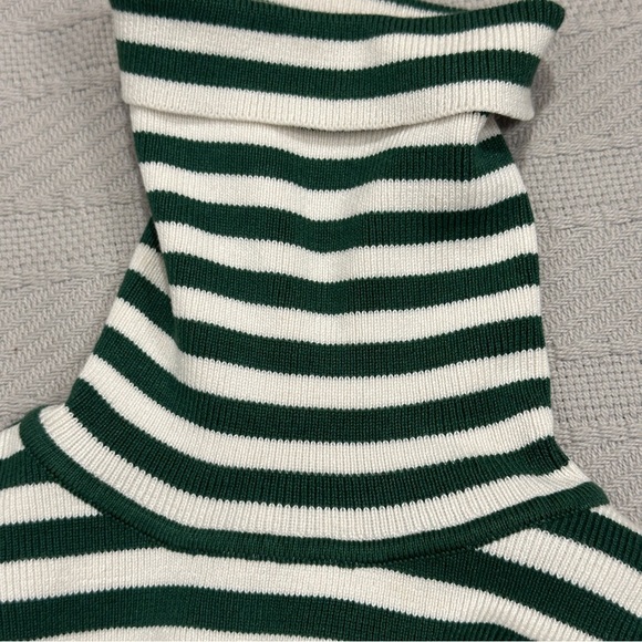 Zara XS green/white striped cropped turtleneck, stretchy, long sleeve - Picture 14 of 14